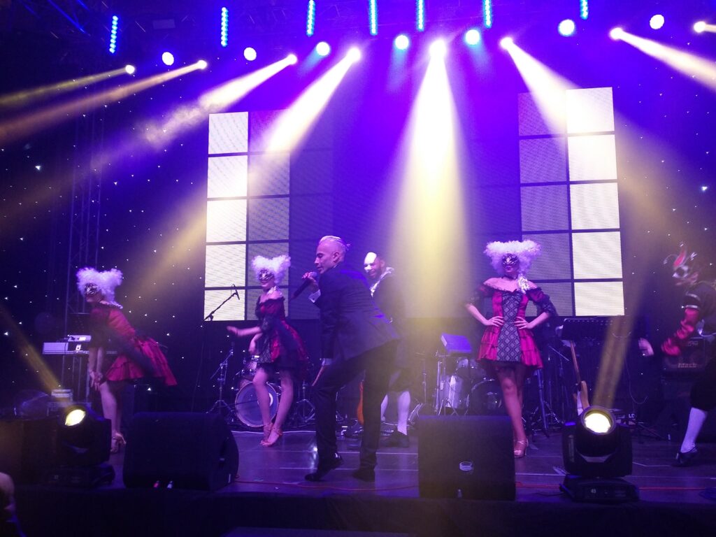 Masquerade Show — fotografie 5